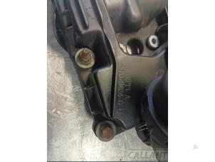 Ventildeckel van een Land Rover Range Rover Sport (LS) 2.7 TDV6 24V 2006
