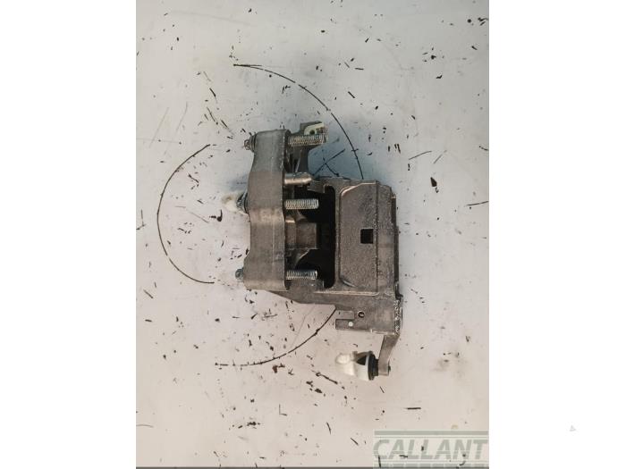 Used Engine mount BMW X1 (F48) xDrive 25e 1.5 12V TwinPower Turbo Price € 66,55 Inclusive VAT offered by Garage Callant