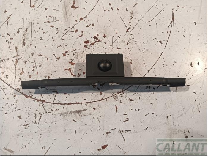 Begagnade Innetemperatursensor Jaguar F-type 2.0 Turbo 16V Pris € 30,25 Inklusive moms erbjuds av Garage Callant