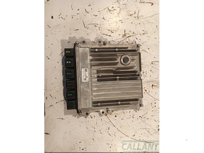 Engine management computer from a Land Rover Defender II 3.0 D200 MHEV 2023