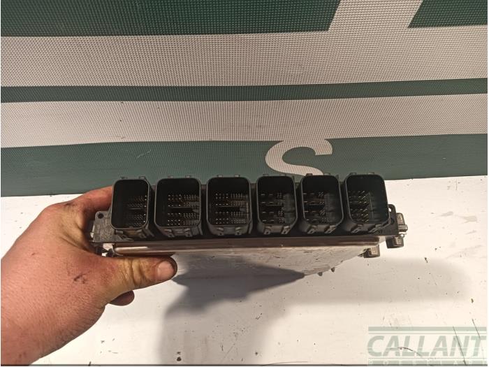 Engine management computer from a Land Rover Defender II 3.0 D200 MHEV 2023