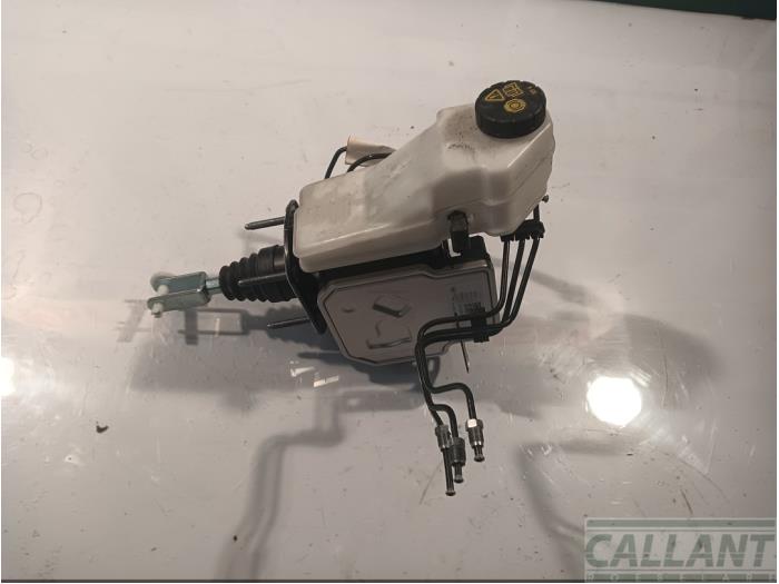 Begagnade ABS-pump Landrover Defender II 3.0 D200 MHEV Pris € 1.149,50 Inklusive moms erbjuds av Garage Callant
