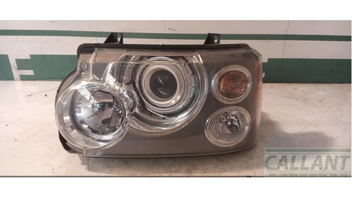 Używane Reflektor lewy Landrover Range Rover III (LM) 2.9 TD6 24V Cena € 393,25 Z VAT oferowane przez Garage Callant