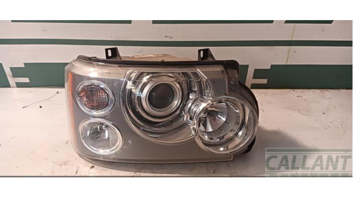 Używane Reflektor prawy Landrover Range Rover III (LM) 2.9 TD6 24V Cena € 393,25 Z VAT oferowane przez Garage Callant