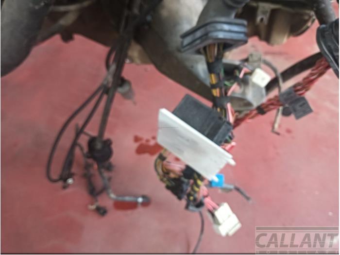 Engine from a Land Rover Range Rover III (LM) 2.9 TD6 24V 2006