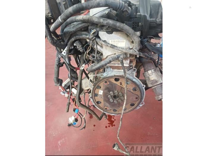 Engine from a Land Rover Range Rover III (LM) 2.9 TD6 24V 2006