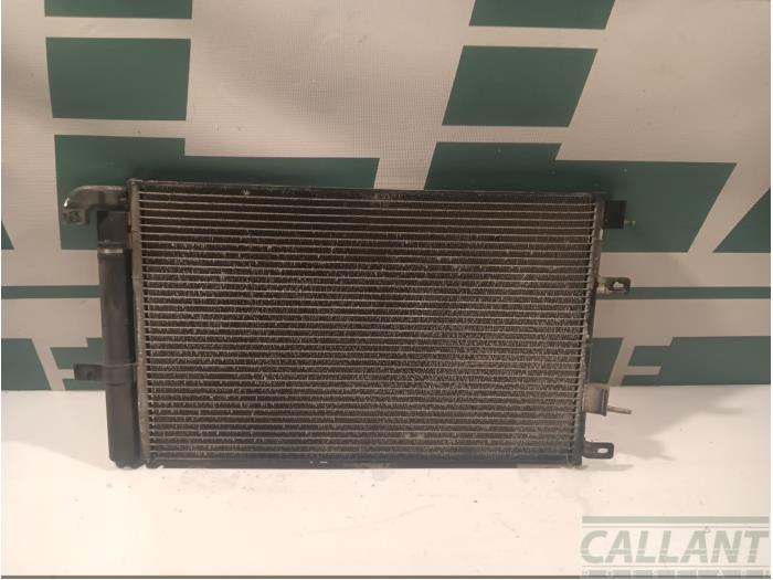 Gebrauchte Klima Kondensor Jaguar XF (CC9) 3.0 S D V6 24V Preis € 90,75 Mit Mehrwertsteuer angeboten von Garage Callant