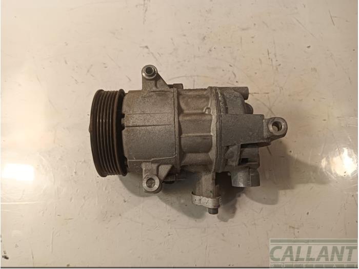 Usagé Pompe clim Volkswagen Golf VII Variant (AUVV) 1.4 TSI BlueMotion Technology 125 16V Prix € 151,25 Prix TTC proposé par Garage Callant