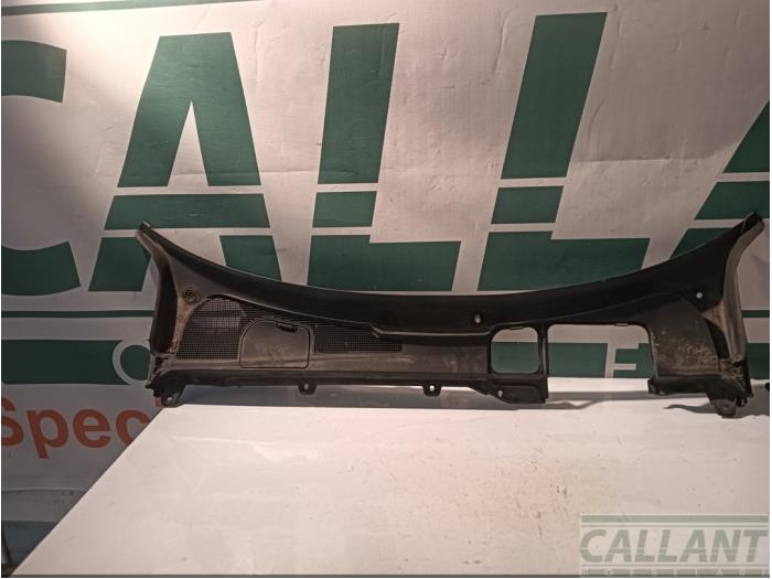 Używane Parawan Landrover Freelander II 2.2 td4 16V Cena € 78,65 Z VAT oferowane przez Garage Callant