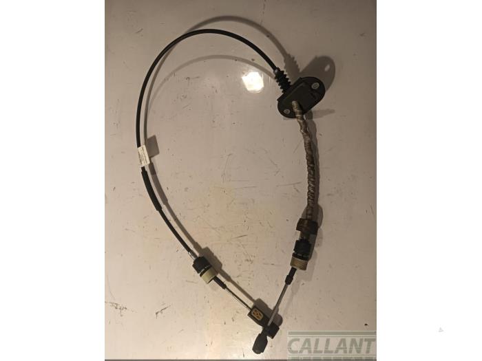 Used Gearbox shift cable Landrover Freelander II 2.2 td4 16V Price € 48,40 Inclusive VAT offered by Garage Callant