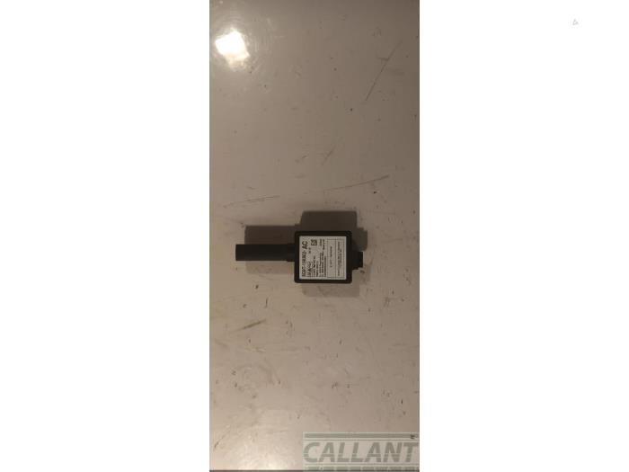 Begagnade Däcktrycksantenn Landrover Range Rover III (LM) 3.6 TDV8 32V Pris € 30,25 Inklusive moms erbjuds av Garage Callant