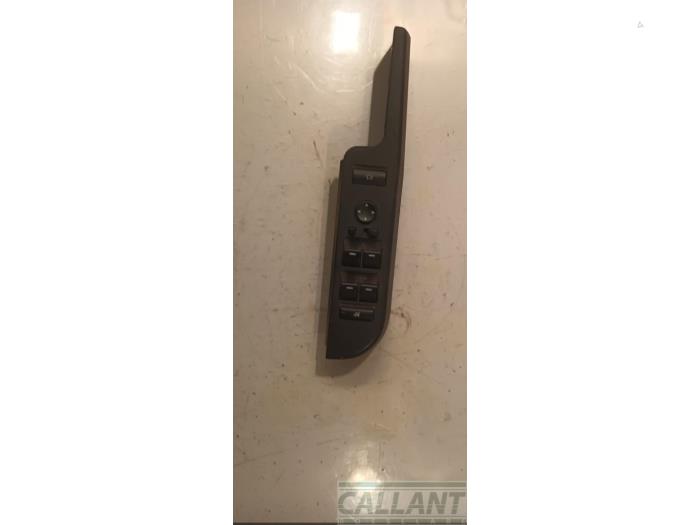 Usados Interruptor combinado de ventanillas Landrover Range Rover III (LM) 3.6 TDV8 32V Precio € 90,75 IVA incluido ofrecido por Garage Callant