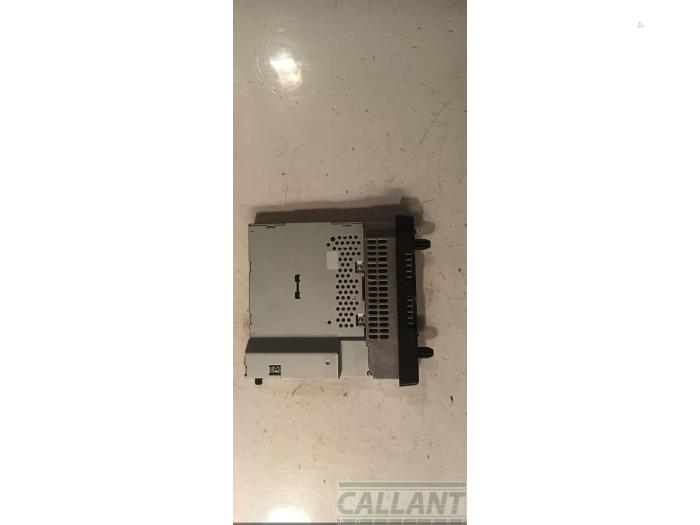 Używane Modul radiowy Landrover Range Rover III (LM) 3.6 TDV8 32V Cena € 302,50 Z VAT oferowane przez Garage Callant