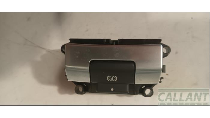 Gebrauchte Handbremse Schalter Landrover Discovery Sport (LC) 1.5 P300e 12V AWD Preis € 24,20 Mit Mehrwertsteuer angeboten von Garage Callant