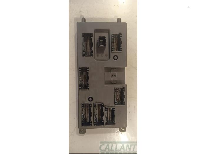 Used Body control computer Landrover Discovery Sport (LC) 1.5 P300e 12V AWD Price € 302,50 Inclusive VAT offered by Garage Callant