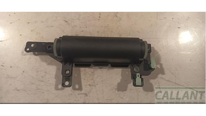 Usagé Divers Landrover Discovery Sport (LC) 1.5 P300e 12V AWD Prix € 60,50 Prix TTC proposé par Garage Callant