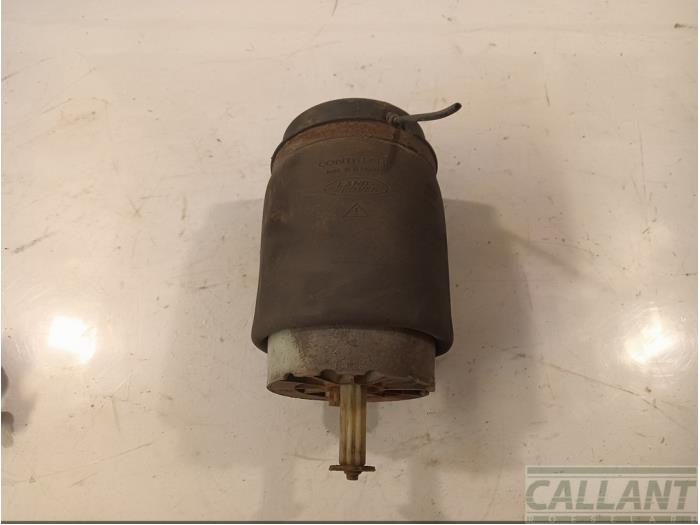 Begagnade Luftfjäder Landrover Range Rover III (LM) 3.6 TDV8 32V Pris € 60,50 Inklusive moms erbjuds av Garage Callant