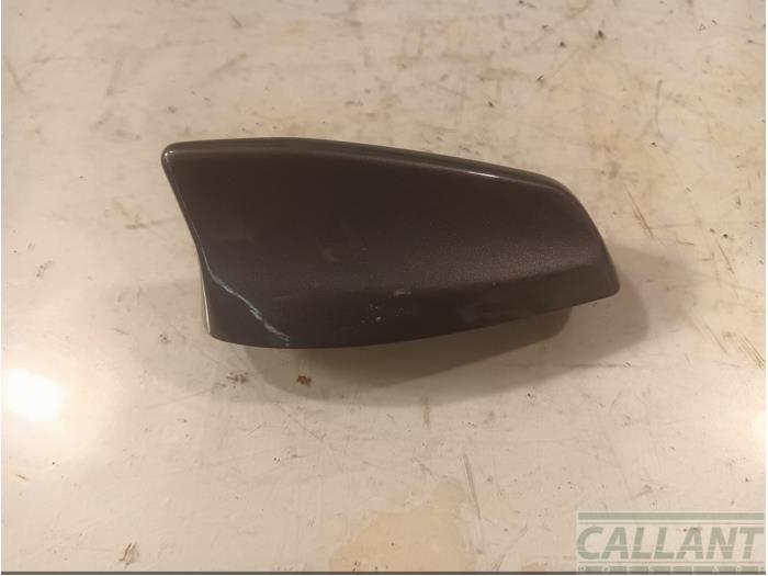 Używane Antena Jaguar XF (X260) 2.0d 180 16V Cena € 60,50 Z VAT oferowane przez Garage Callant