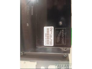 Usados Unidad de control multimedia Jaguar XK Convertible 4.2 V8 32V Precio € 114,95 IVA incluido ofrecido por Garage Callant