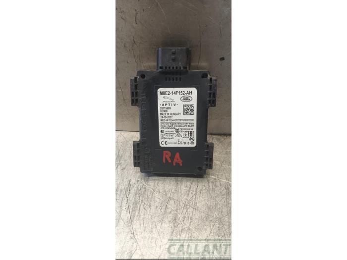 Begagnade Dödvinkelsensor Landrover Range Rover V (LK) 3.0 V6 P510e Pris € 332,75 Inklusive moms erbjuds av Garage Callant