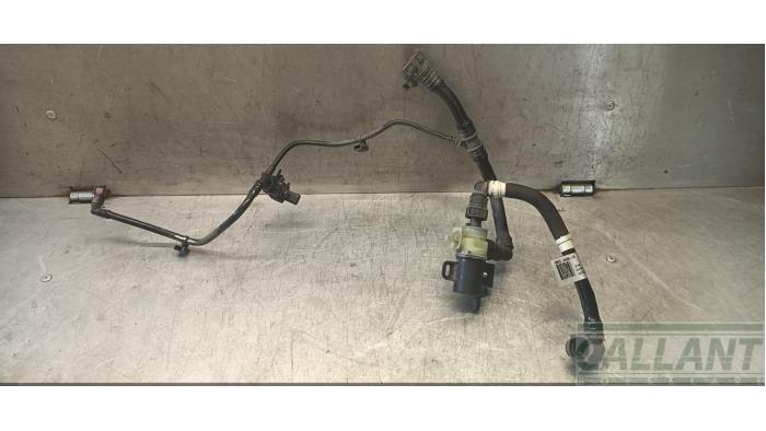 Używane Przewód (rózne) Landrover Range Rover V (LK) 3.0 V6 P510e Cena € 151,25 Z VAT oferowane przez Garage Callant