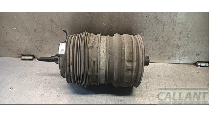 Używane Miech Landrover Range Rover V (LK) 3.0 V6 P510e Cena € 211,75 Z VAT oferowane przez Garage Callant