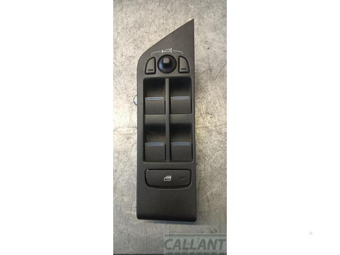 Usados Interruptor combinado de ventanillas Landrover Range Rover Evoque (LVJ/LVS) 2.2 TD4 16V Precio € 42,35 IVA incluido ofrecido por Garage Callant