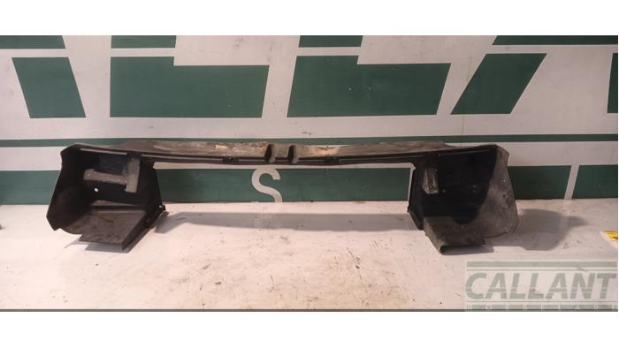 Begagnade Lufttratt Landrover Range Rover III (LM) 2.9 TD6 24V Pris € 24,20 Inklusive moms erbjuds av Garage Callant
