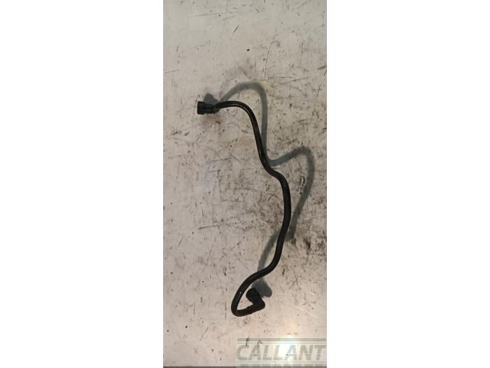Begagnade Bränsleledning Audi A6 Avant (C7) 2.0 TDI 16V Pris € 24,20 Inklusive moms erbjuds av Garage Callant