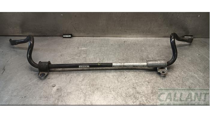 Używane Stabilizator przód Landrover Discovery Sport (LC) 1.5 P300e 12V AWD Cena € 60,50 Z VAT oferowane przez Garage Callant