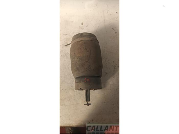 Begagnade Luftfjäder Landrover Range Rover III (LM) 2.9 TD6 24V Pris € 60,50 Inklusive moms erbjuds av Garage Callant