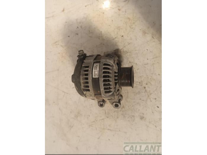 Usagé Dynamo Landrover Range Rover III (LM) 3.6 TDV8 32V Prix € 181,50 Prix TTC proposé par Garage Callant