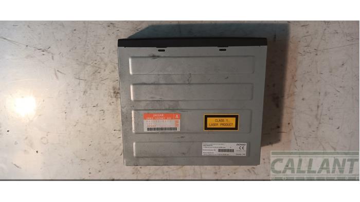 Usagé Module navigation Jaguar S-type (X200) 4.2 V8 32V Prix € 151,25 Prix TTC proposé par Garage Callant