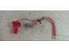 Jaguar XE 2.0d 180 16V Batteriterminal