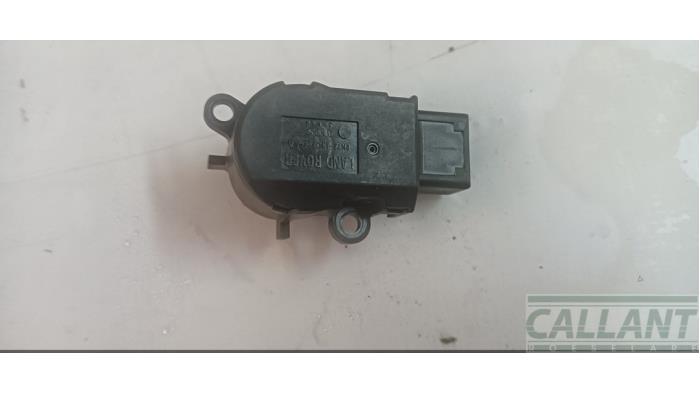 Begagnade Innetemperatursensor Jaguar XE 2.0d 180 16V Pris € 24,20 Inklusive moms erbjuds av Garage Callant