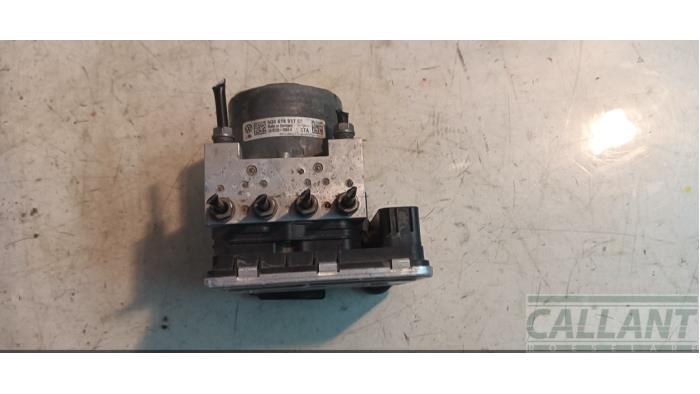 Begagnade ABS-pump Volkswagen Golf VII Variant (AUVV) 1.6 TDI BMT 16V Pris € 199,65 Inklusive moms erbjuds av Garage Callant