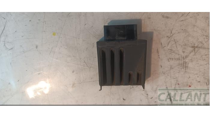 Usagé Module pompe carburant Volkswagen Golf VII Variant (AUVV) 1.6 TDI BMT 16V Prix € 60,50 Prix TTC proposé par Garage Callant