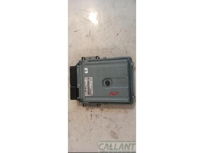 Used Engine management computer Landrover Range Rover IV (LG) 4.4 SDV8 32V Price € 356,95 Inclusive VAT offered by Garage Callant