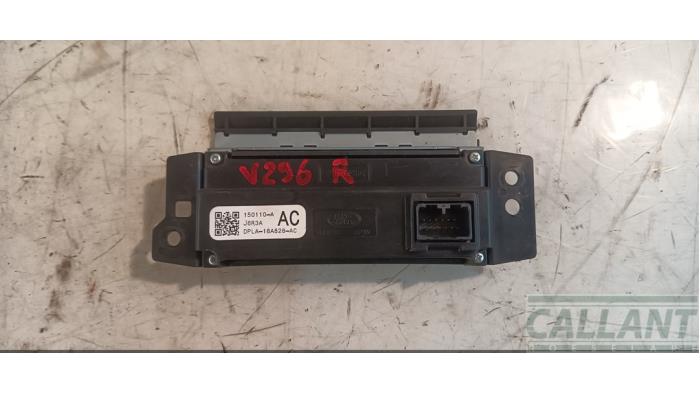 Używane Radio Rózne Landrover Range Rover IV (LG) 4.4 SDV8 32V Cena € 121,00 Z VAT oferowane przez Garage Callant