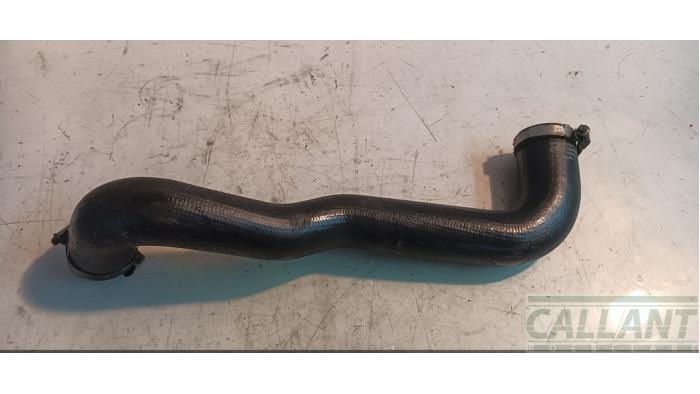 Gebrauchte Intercooler Schlauch Landrover Range Rover IV (LG) 4.4 SDV8 32V Preis € 48,40 Mit Mehrwertsteuer angeboten von Garage Callant