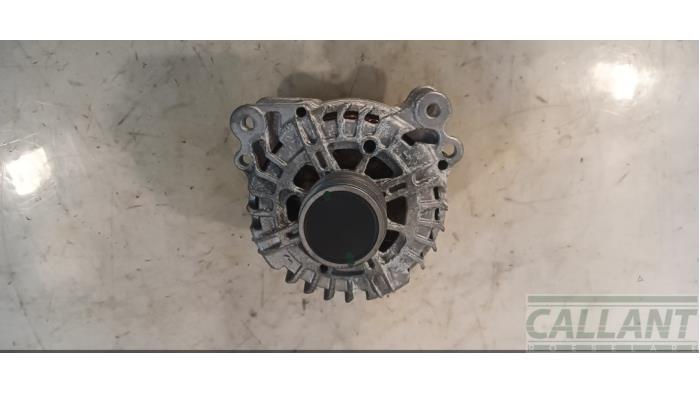Begagnade Dynamo Skoda Kamiq 1.0 TSI 12V Pris € 90,75 Inklusive moms erbjuds av Garage Callant