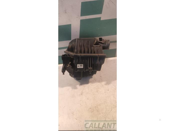 Begagnade Luftfilterhus Landrover Range Rover Evoque (LVJ/LVS) 2.2 TD4 16V Pris € 48,40 Inklusive moms erbjuds av Garage Callant
