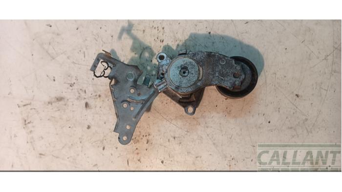 Usados Tensor correa múltiple Volvo V40 (MV) 1.6 D2 Precio € 30,25 IVA incluido ofrecido por Garage Callant