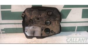Abdeckblech Motor van een Volvo V40 (MV) 1.6 D2 2015