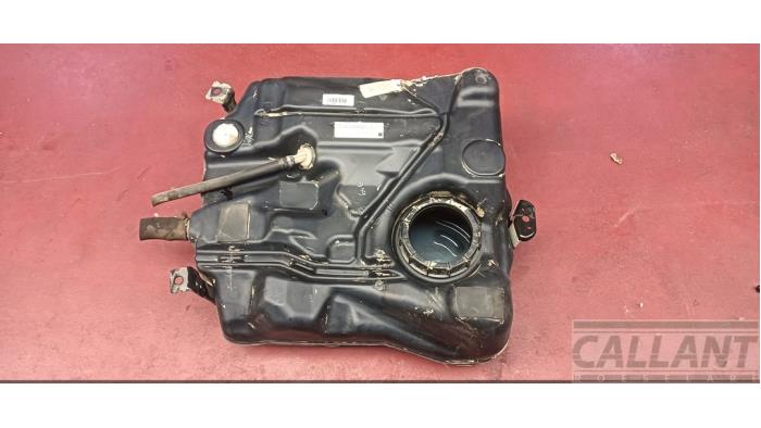 Używane Zbiornik Volvo V40 (MV) 1.6 D2 Cena € 90,75 Z VAT oferowane przez Garage Callant