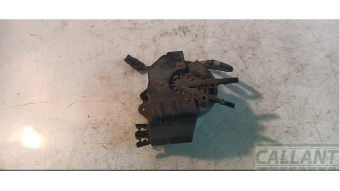 Gebrauchte Kraftstofffiltergehäuse Landrover Range Rover Sport (LS) 3.0 S TDV6 Preis € 60,50 Mit Mehrwertsteuer angeboten von Garage Callant
