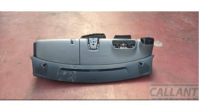 Używane Panel Citroen C4 Cactus (0B/0P) 1.5 Blue HDi 100 Cena na żądanie oferowane przez Garage Callant