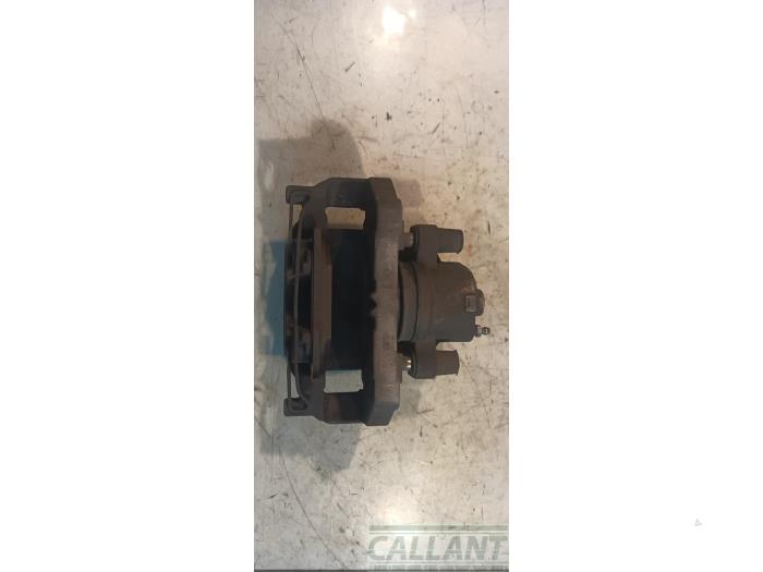 Gebrauchte Bremszange rechts vorne Opel Astra K Sports Tourer 1.0 Turbo 12V Preis € 60,50 Mit Mehrwertsteuer angeboten von Garage Callant