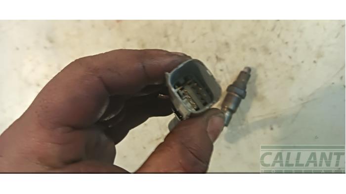 Sonde lambda d'un Opel Astra K Sports Tourer 1.0 Turbo 12V 2018