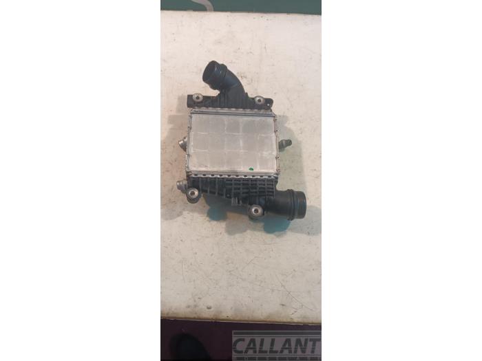 Usados Intercooler Landrover Range Rover Velar (LY) 2.0 16V P250 AWD Precio € 211,75 IVA incluido ofrecido por Garage Callant